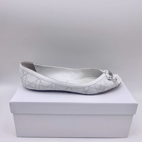 Dior Shoes - Cannage Christian Dior White Leather Peep-toe Flats Agneau Logo 40.5 Used